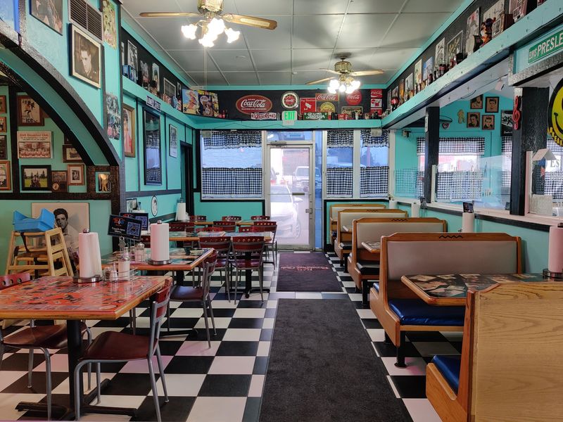 Wyoming - R&B Breakfast Club (Cheyenne)