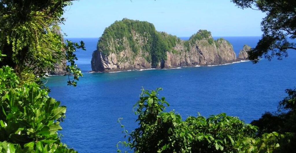 10 Dreamy Islands That Redefine Paradise
