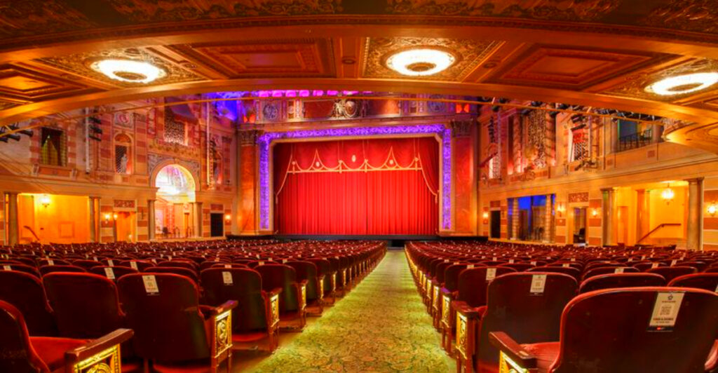 14 U.S. Cities That Still Have Old-School Movie Palaces