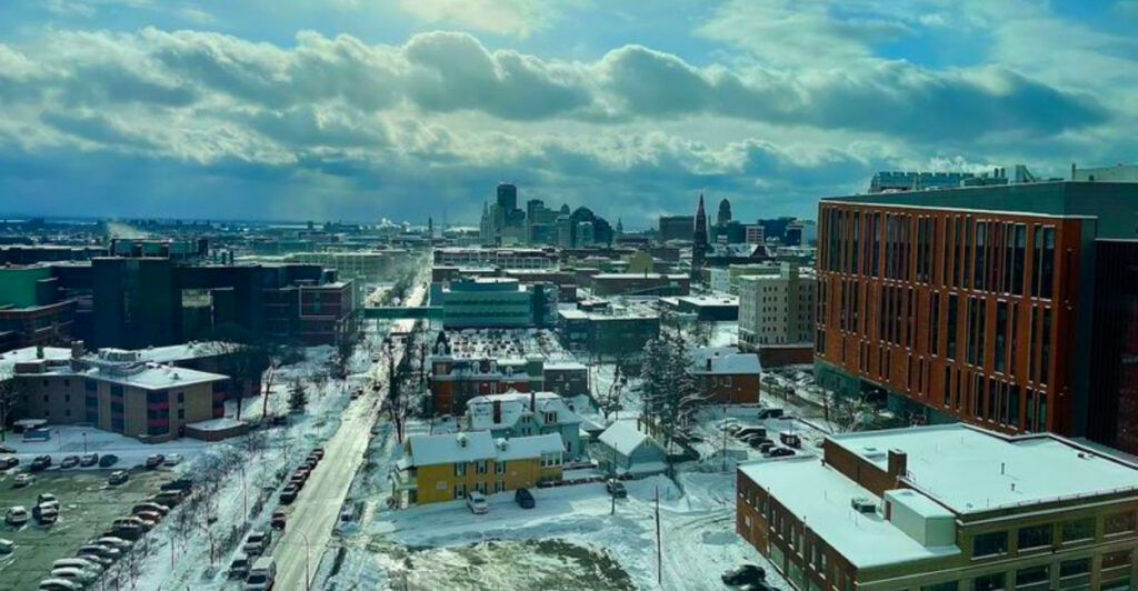 15 American Cities With Surprisingly Wild Weather