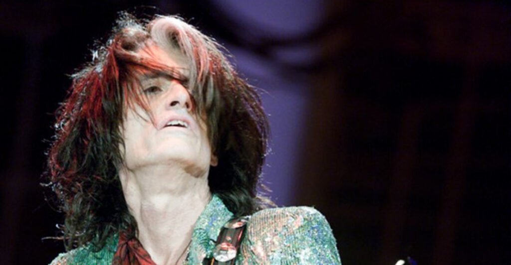 15 Band Members Whose Solo Careers Didn’t Live Up to the Hype