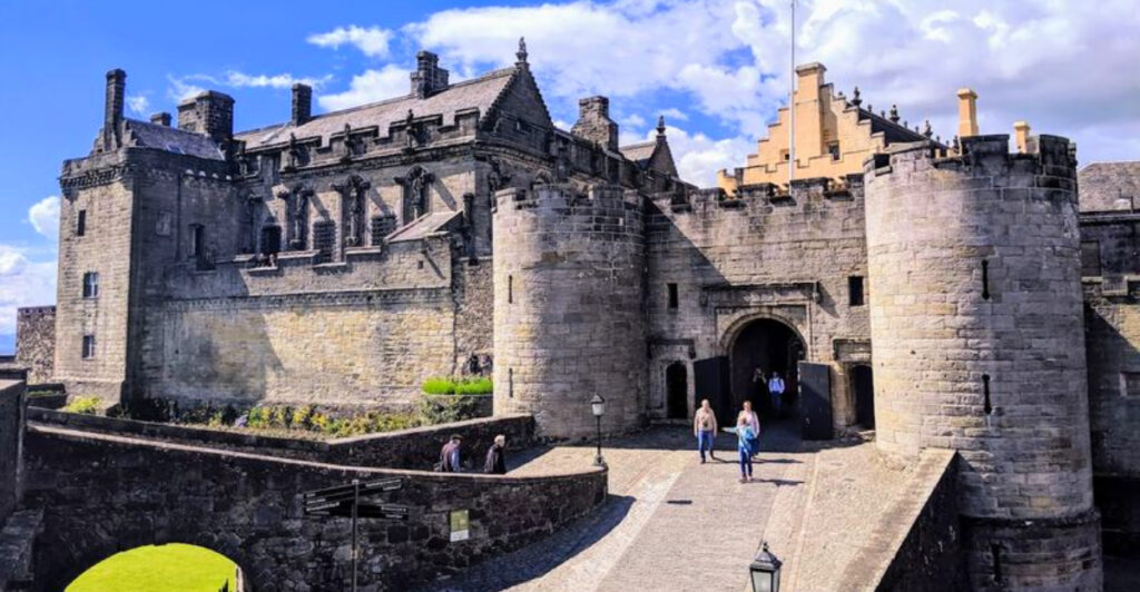 15 Breathtaking Castles Across Scotland Worth Visiting