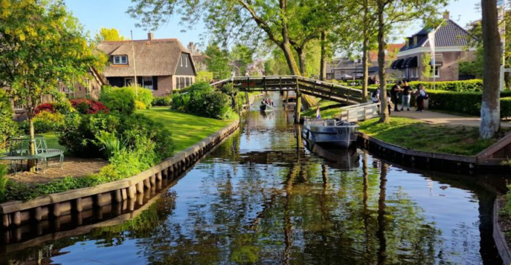 15 European Destinations That Rival Venice Without the High Prices