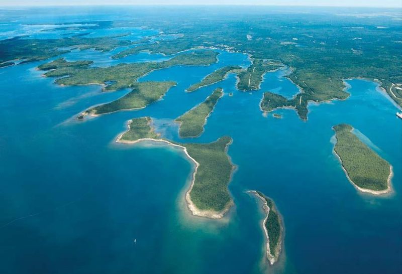 The Archipelago at a Glance: 36 Islands and What That Actually Means