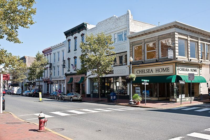 Red Bank: Small-Town Size, Big-City Energy