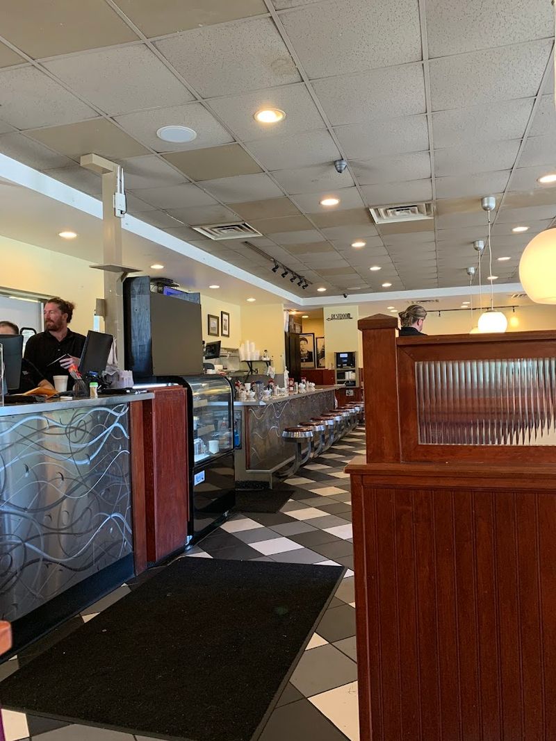 The Atmosphere That Keeps People Coming Back