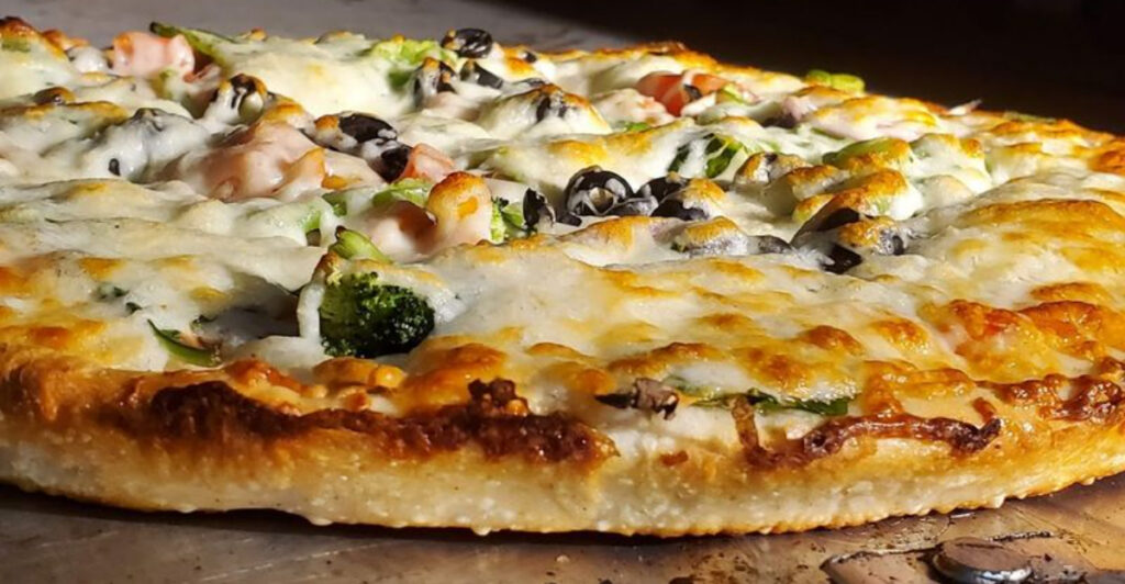 A Family-Owned Sarasota Restaurant Serving Classic Greek-Style Pizza