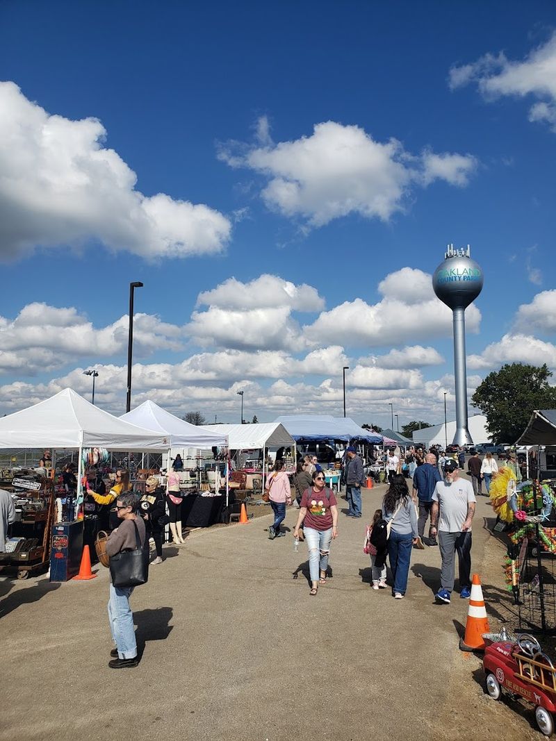 Hundreds of Dealers Under One Roof and Beyond