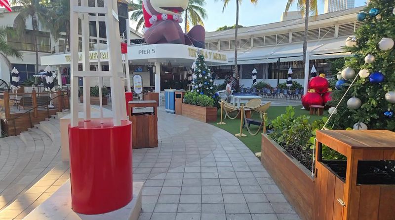 Holiday Season Magic at the Marketplace