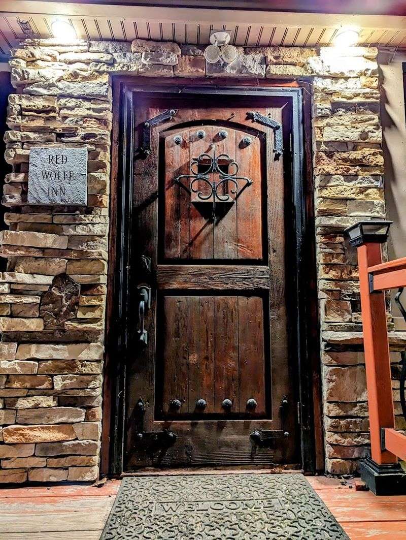 The Building That Time Did Not Forget