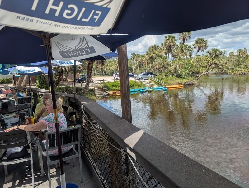 The Setting That Makes Every Meal Feel Like an Event