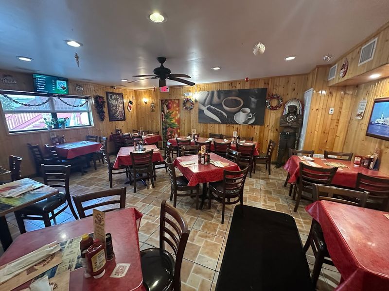 The Atmosphere Inside the Dining Room