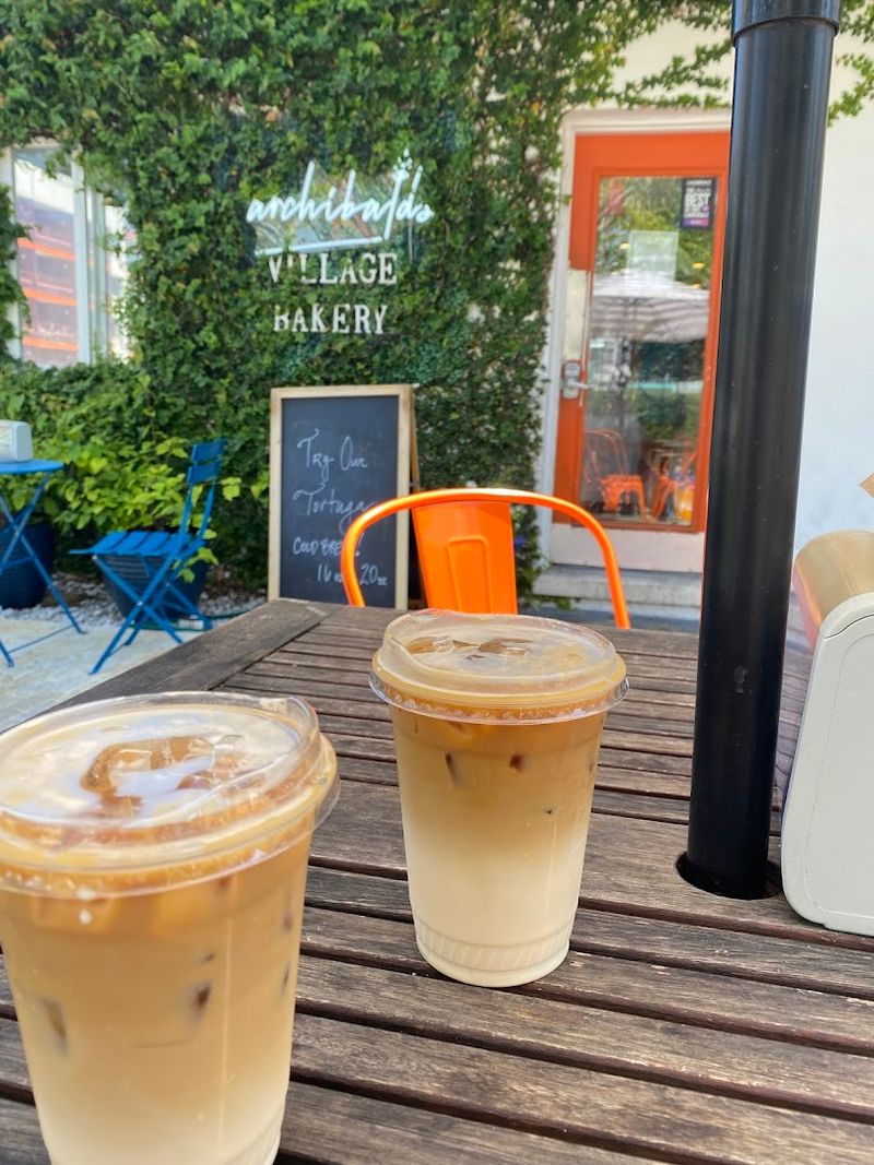 Coffee and Cold Drinks That Keep People Coming Back