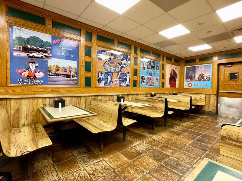 Texas Decor and Old-School Atmosphere