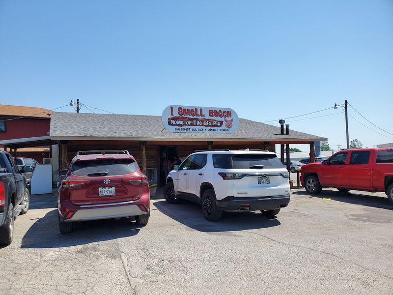 Tips for Planning Your Visit to I Smell Bacon