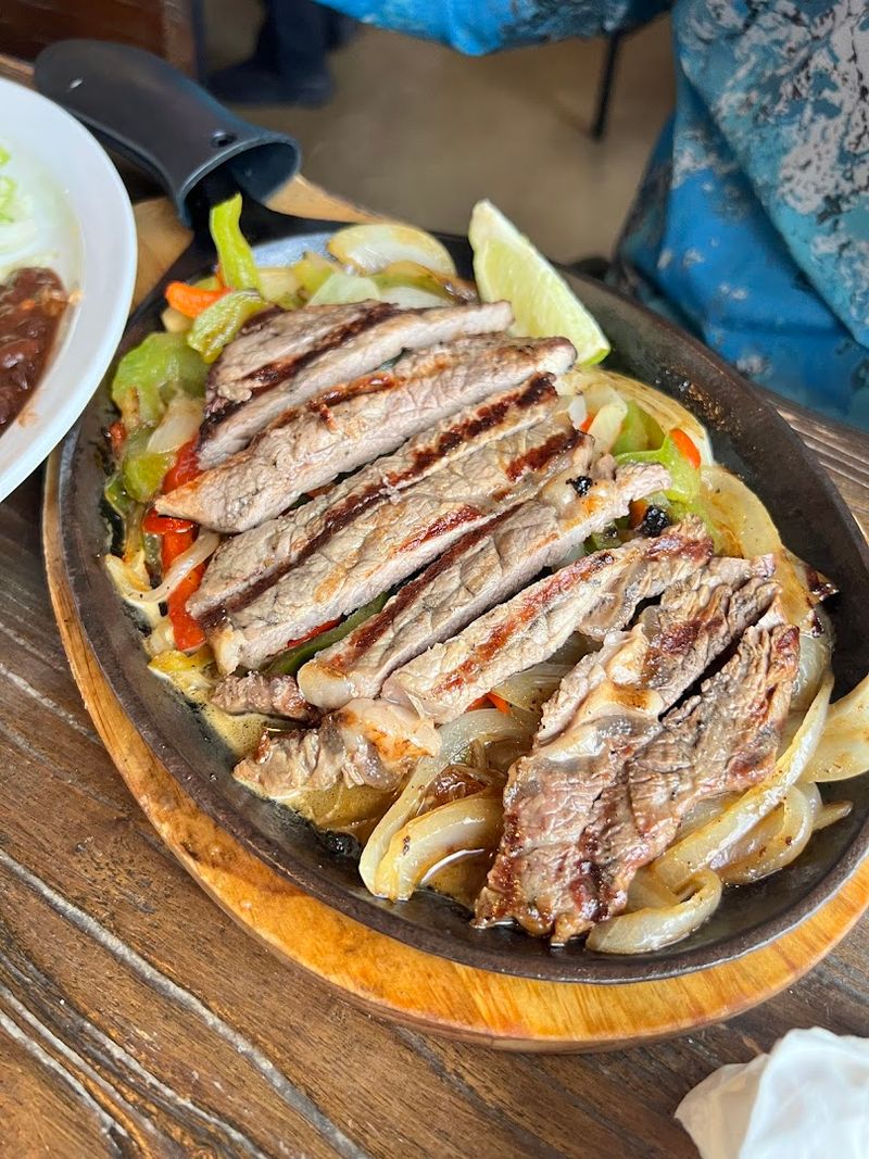 The Fajitas That Make You Forget Your Phone