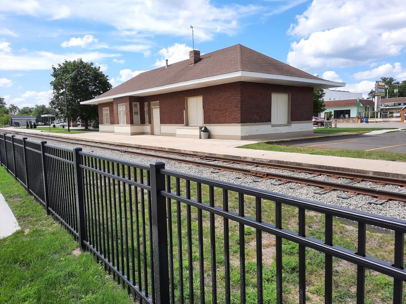 The depot next door improves the whole scene