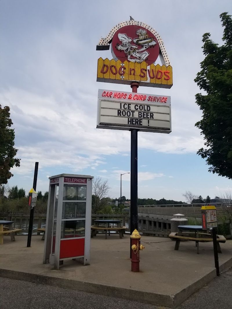 Dog ‘n Suds Drive-In, Montague
