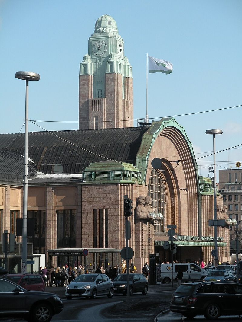 Helsinki Central Station, Finland: The Granite Art Nouveau Landmark Everyone Stops to Admire