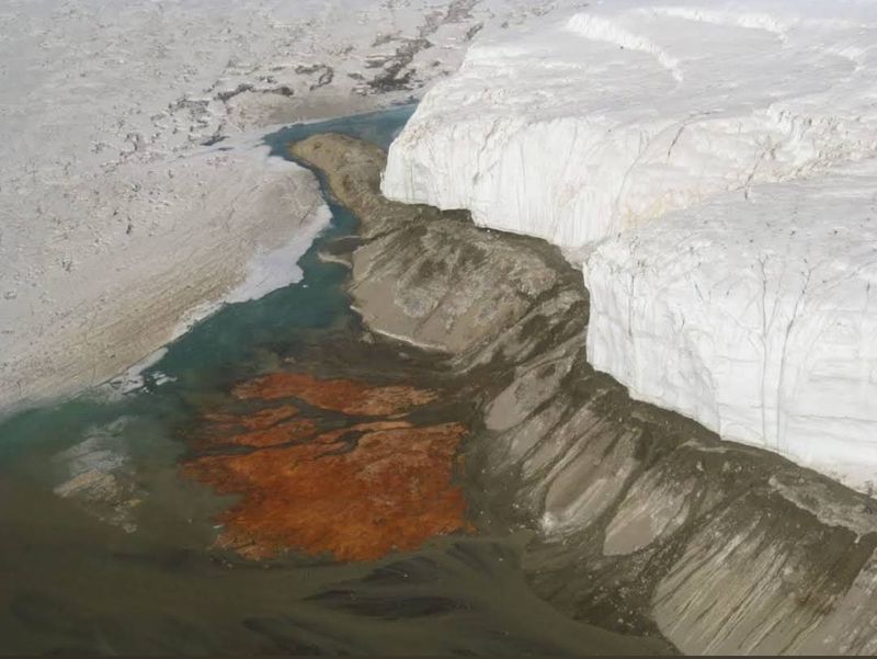 The Water Stays Liquid Thanks to Extreme Saltiness