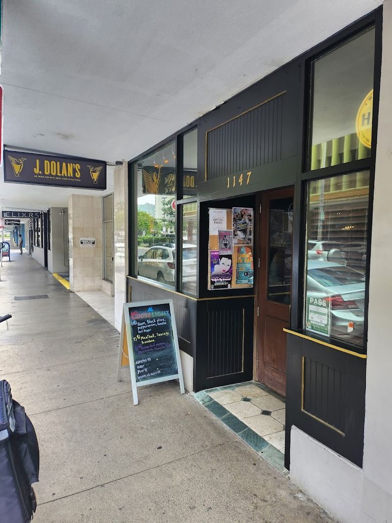 J. Dolan’s - Honolulu, Hawaii