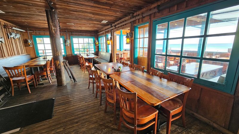 Service That Matches the Setting