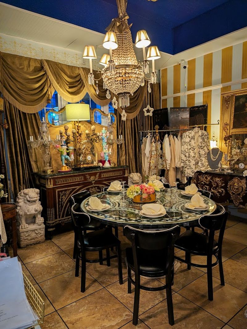 The Atmosphere That Keeps People Coming Back