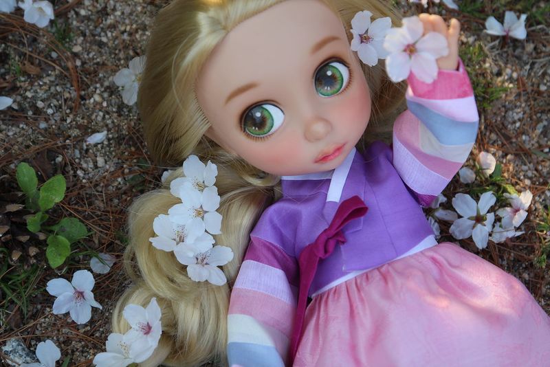 Rapunzel and Elsa Are Cousins