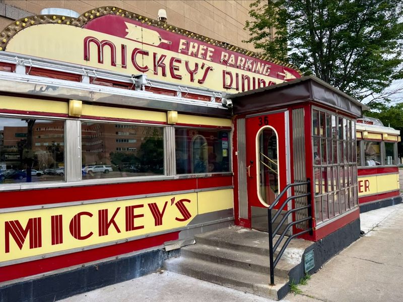 Mickey’s Dining Car – St. Paul, Minnesota