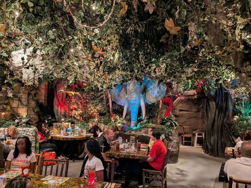 A Theme That Commits