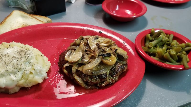 The Lunch Crowd and Daily Specials Worth Knowing About