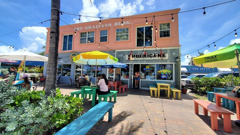 Hurricane Grill & Wings – Fort Pierce 