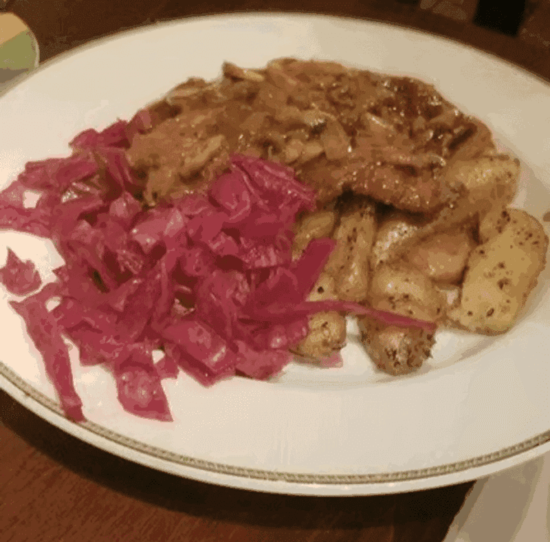 Service Style and What to Expect