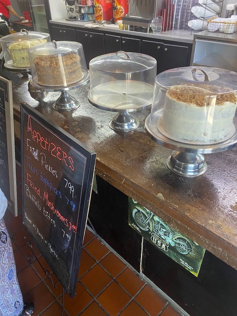 The Homemade Cakes and Pies That Seal the Deal