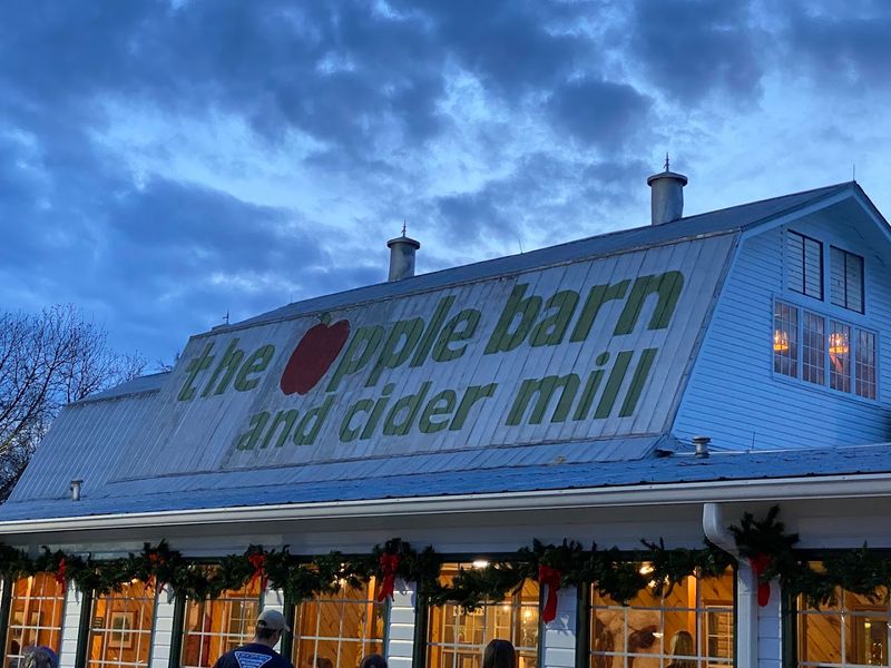 The Apple Barn & Cider Mill – Sevierville, Tennessee