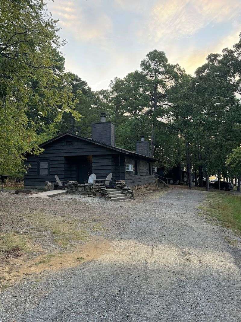 Cabin Stays and the Case for Booking the Lakefront Ones