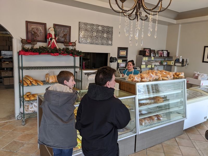 Italia Bakery - Dearborn, MI