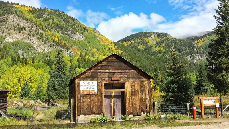 St. Elmo, Colorado - A Mountain Town That Lingers
