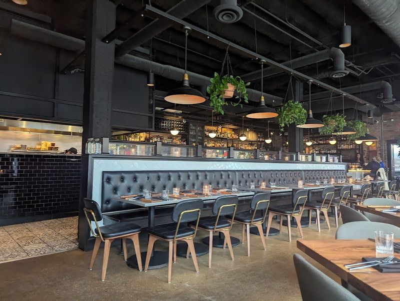 Service Style and Staff