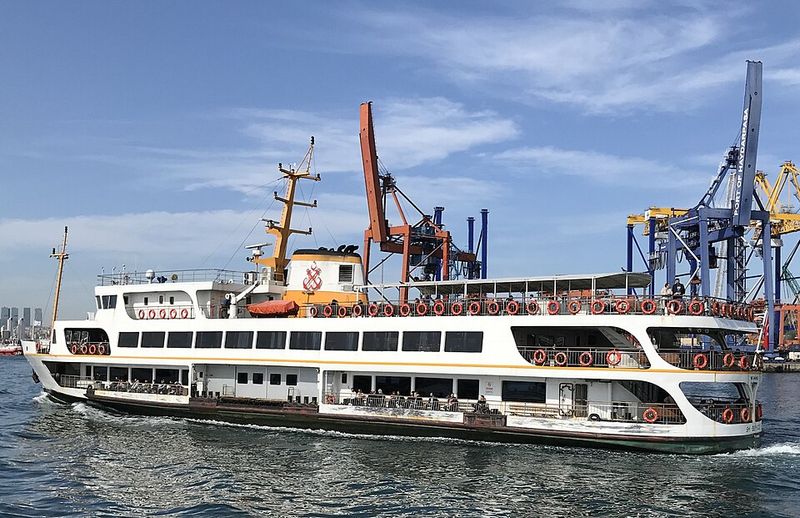 Bosphorus Ferry, Istanbul, Türkiye