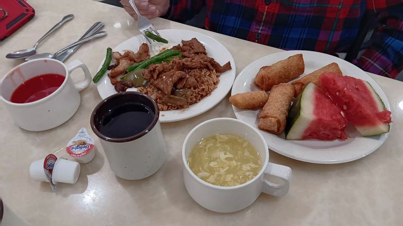 The Crowd That Fills the Room on a Weekday