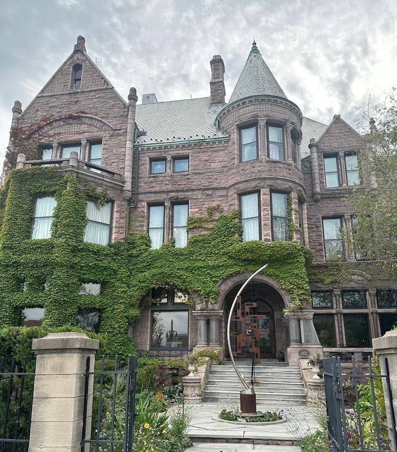 An address with instant drama