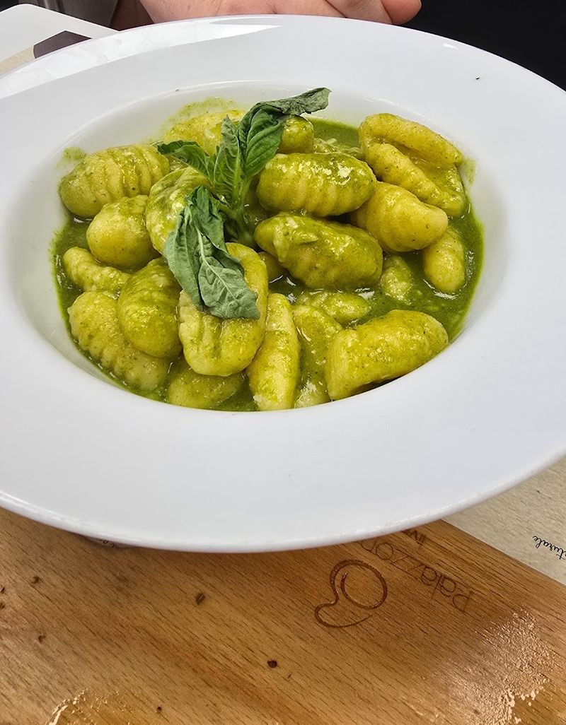 A Lunch Menu Rooted in Italian Culinary Tradition