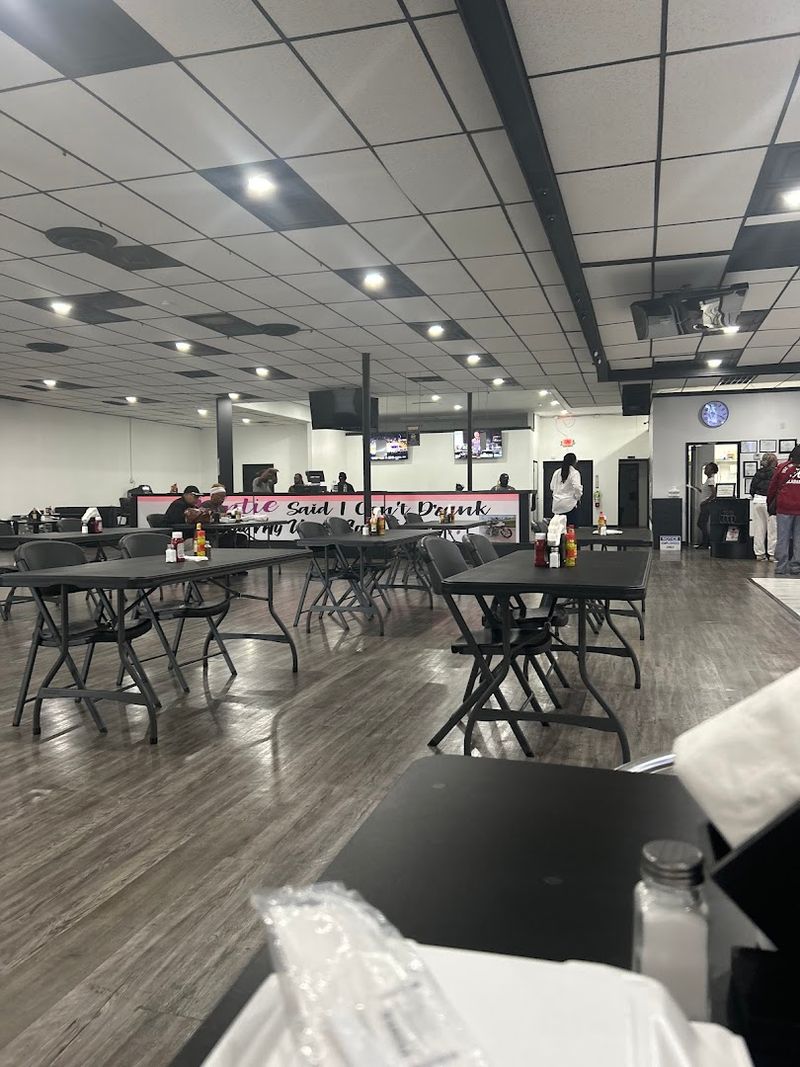 The Atmosphere Inside the Restaurant