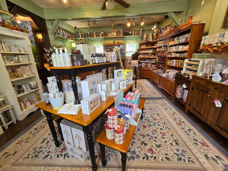 Hours, Parking, and Getting There