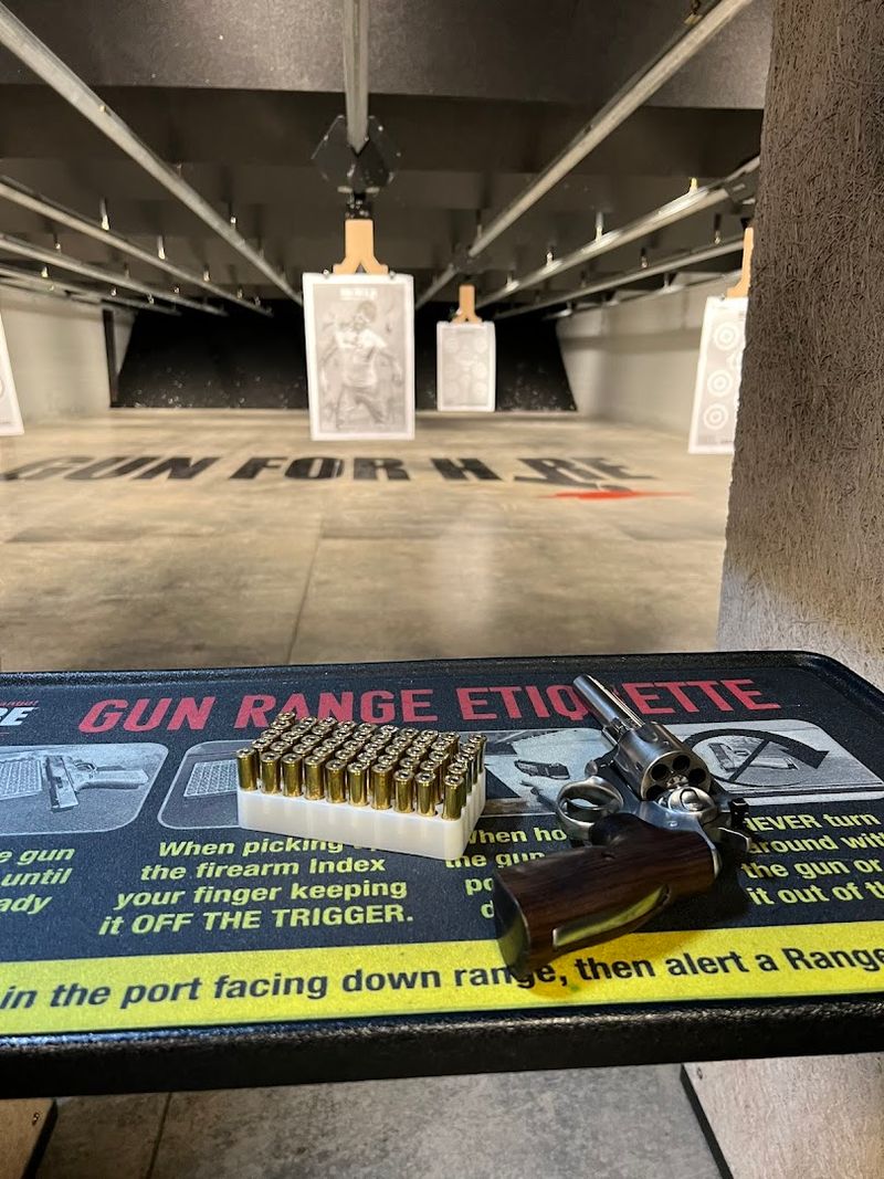 Operating Hours: Flexible Enough for Most Schedules