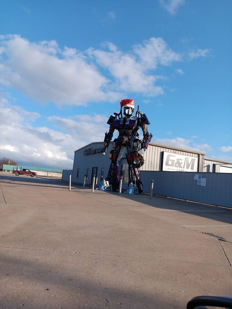 The Team at G&M Body Shop