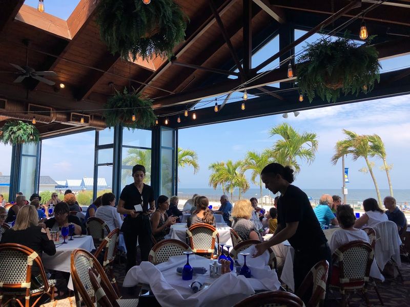 Service That Matches the Setting