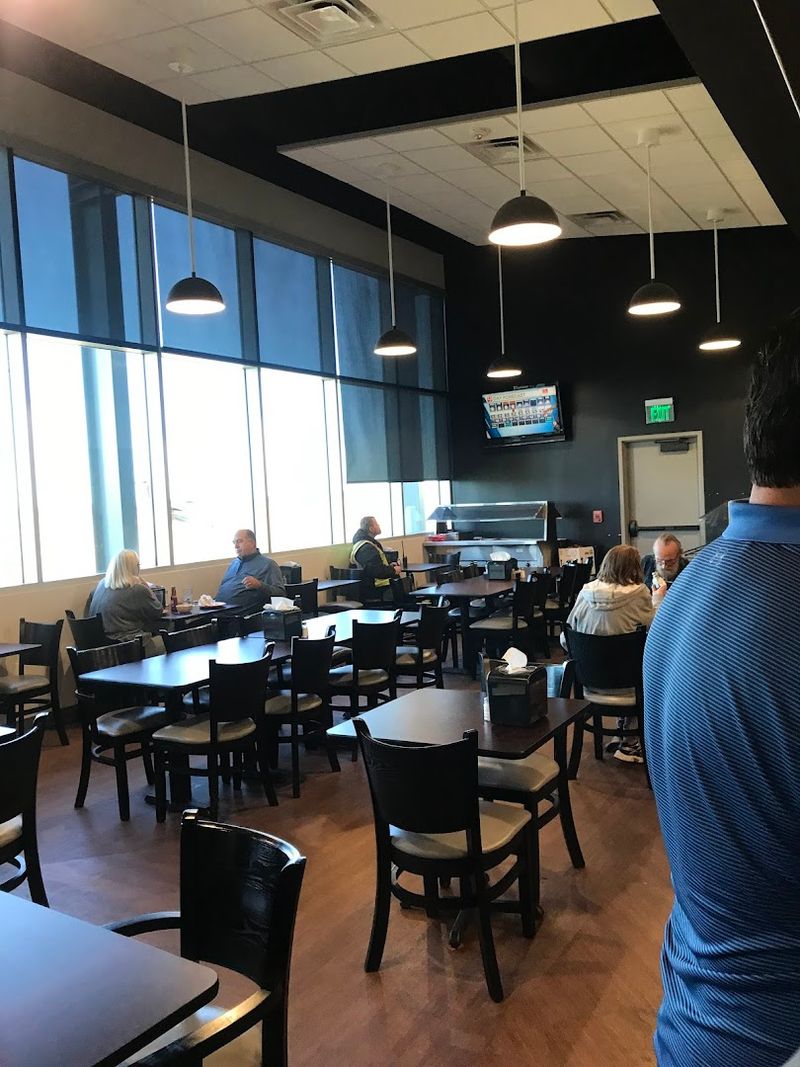 The Atmosphere Inside the Dining Room