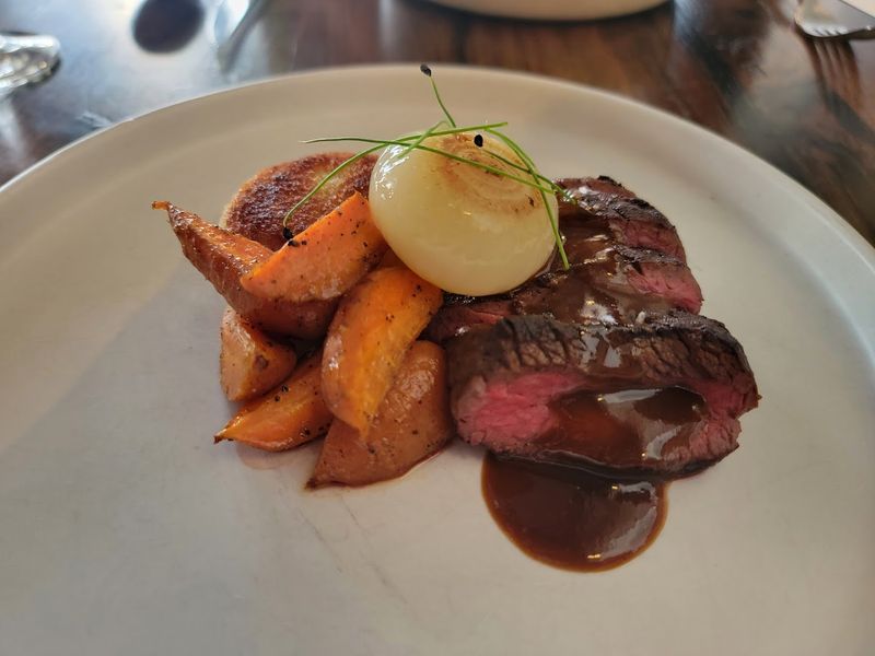 How the Tasting Menu and Prix Fixe Options Work